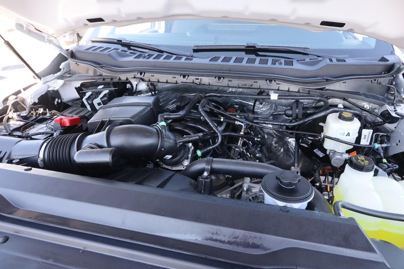 Ford Super Duty F-250 SRW Vehicle Image 25