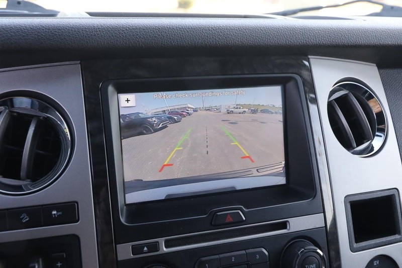 Ford Expedition Vehicle Image 19
