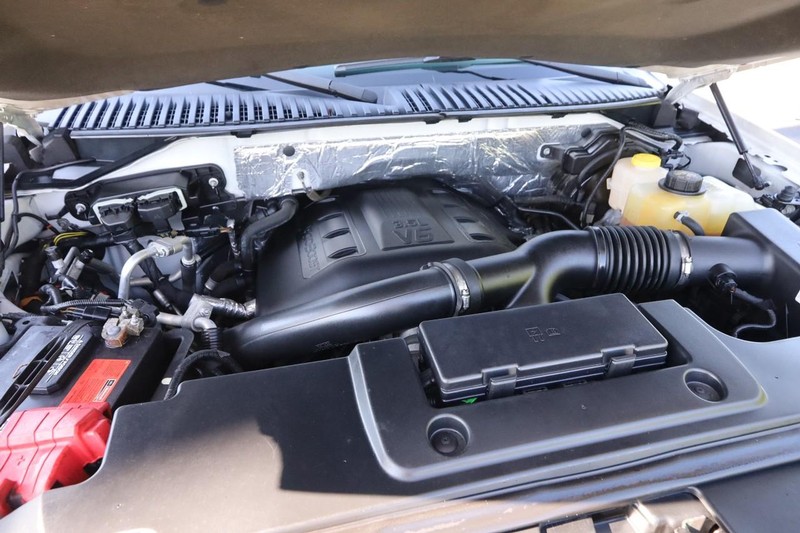 Ford Expedition Vehicle Image 28
