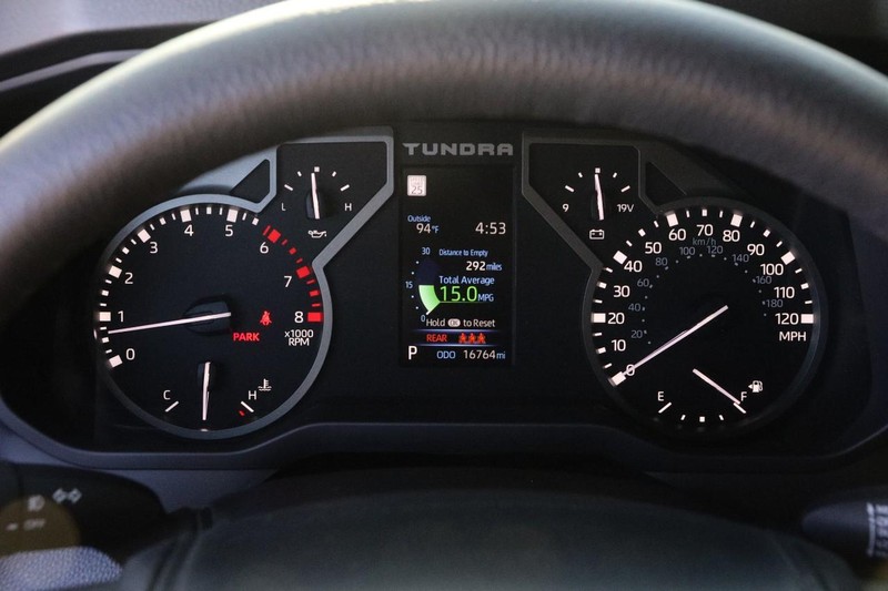 Toyota Tundra 4WD Vehicle Image 11