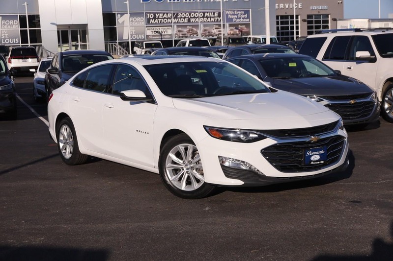 Chevrolet Malibu Vehicle Image 02