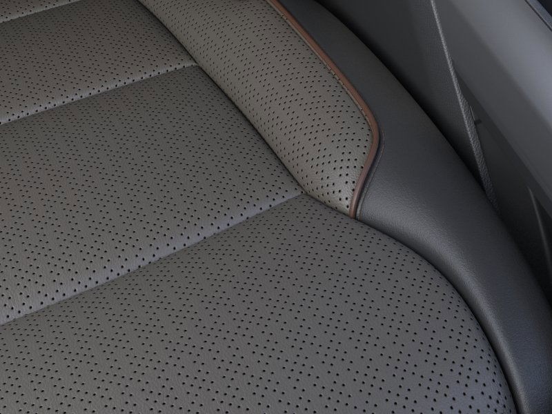 Ford F-150 Vehicle Full-screen Gallery Image 16