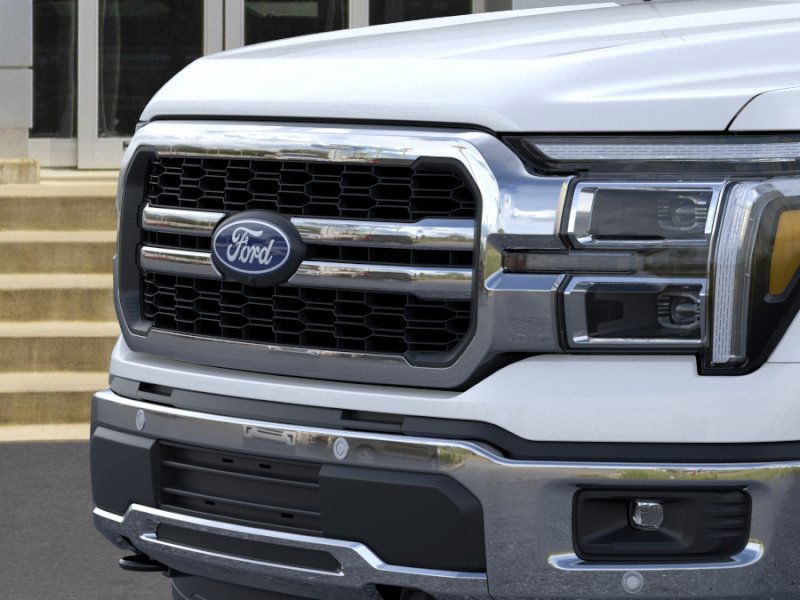 Ford F-150 Vehicle Full-screen Gallery Image 17