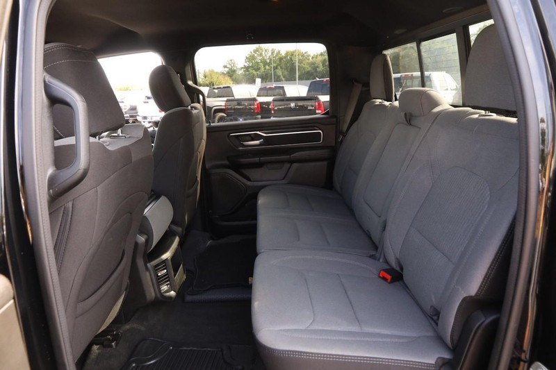Ram 1500 Vehicle Image 09