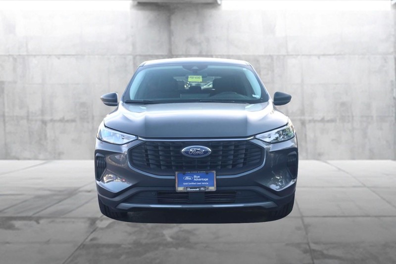 Ford Escape Vehicle Image 04