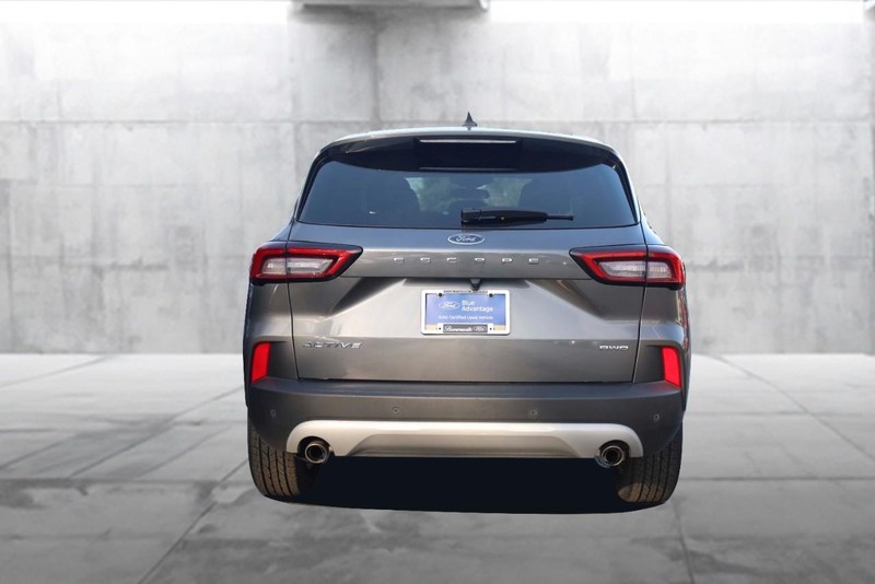 Ford Escape Vehicle Image 06