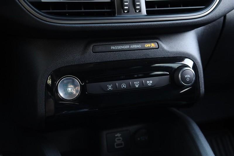 Ford Escape Vehicle Image 23