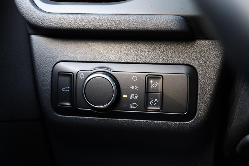 Ford Escape Vehicle Image 28