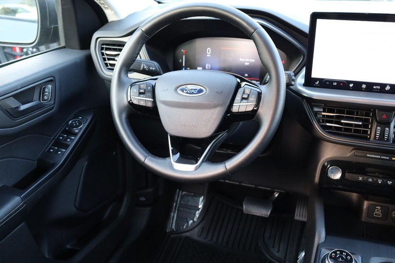 Ford Escape Vehicle Image 32