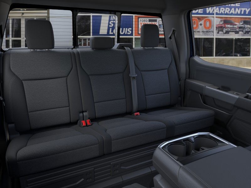Ford F-150 Vehicle Full-screen Gallery Image 11