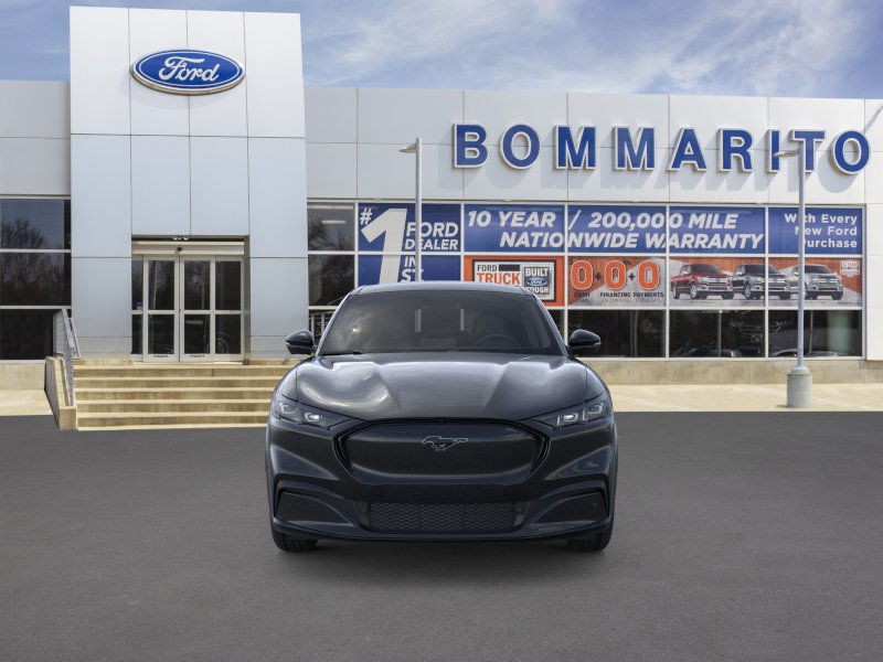 Ford Mustang Mach-E Vehicle Full-screen Gallery Image 6