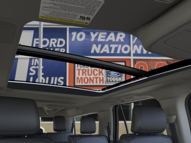 Ford Expedition Max Vehicle Full-screen Gallery Image 22