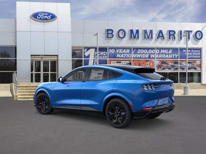 Ford Mustang Mach-E Vehicle Full-screen Gallery Image 4