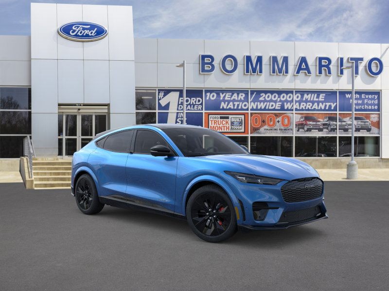 Ford Mustang Mach-E Vehicle Full-screen Gallery Image 7