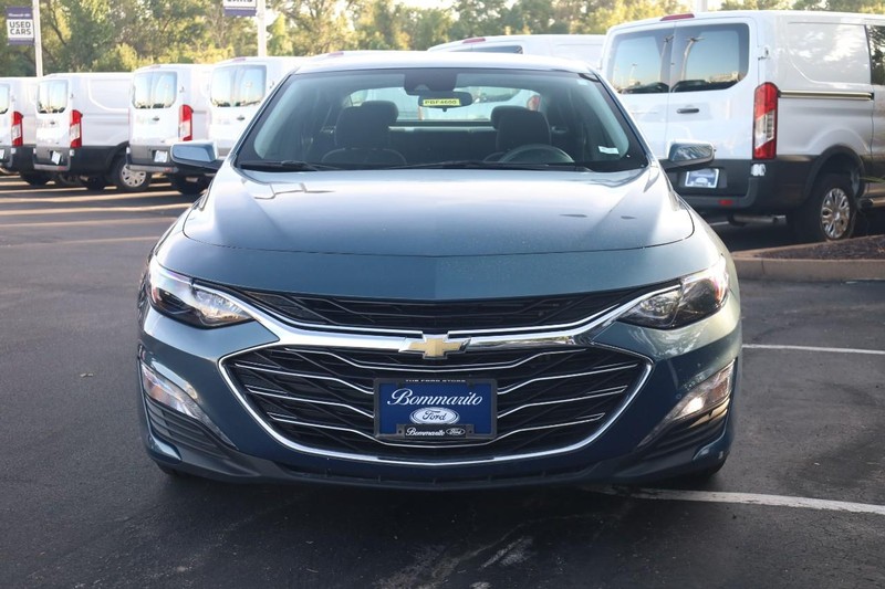 Chevrolet Malibu Vehicle Image 04