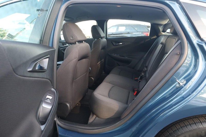 Chevrolet Malibu Vehicle Image 19