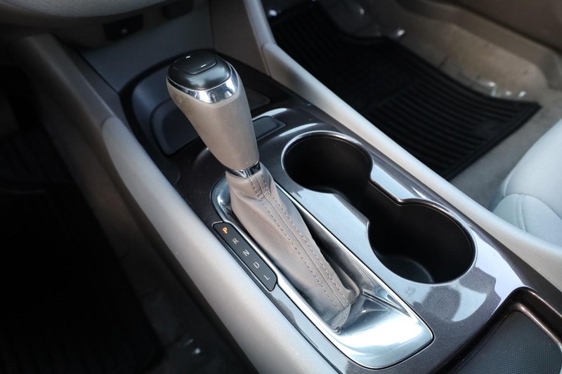 Chevrolet Malibu Vehicle Image 15