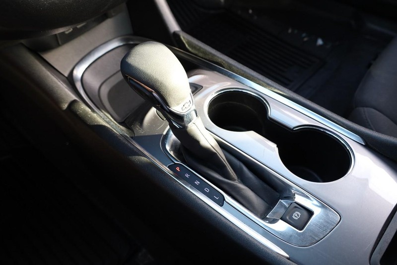 Chevrolet Malibu Vehicle Image 15