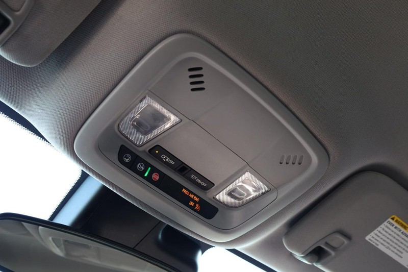 Chevrolet Malibu Vehicle Image 16