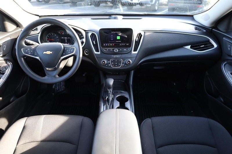 Chevrolet Malibu Vehicle Image 20