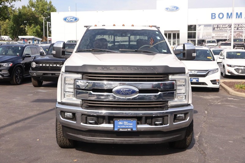 Ford Super Duty F-350 SRW Vehicle Image 04