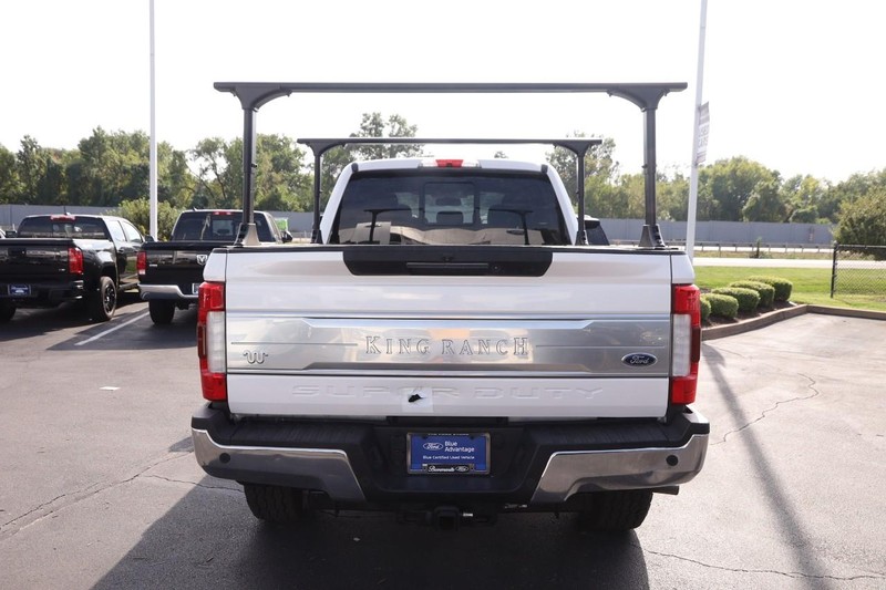Ford Super Duty F-350 SRW Vehicle Image 07
