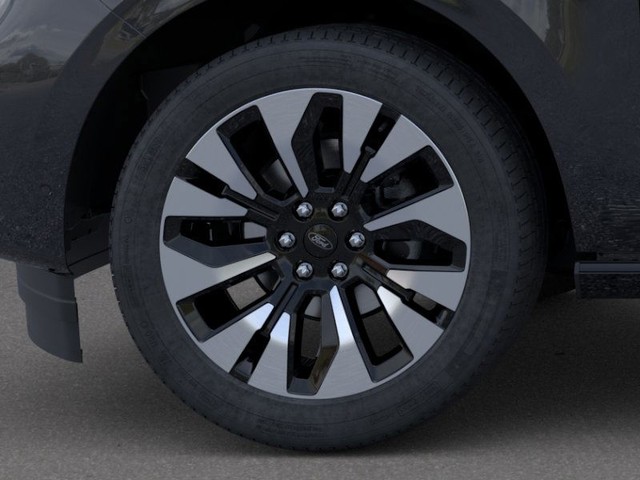 Ford Expedition Max Vehicle Image 19