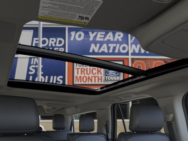 Ford Expedition Max Vehicle Image 22