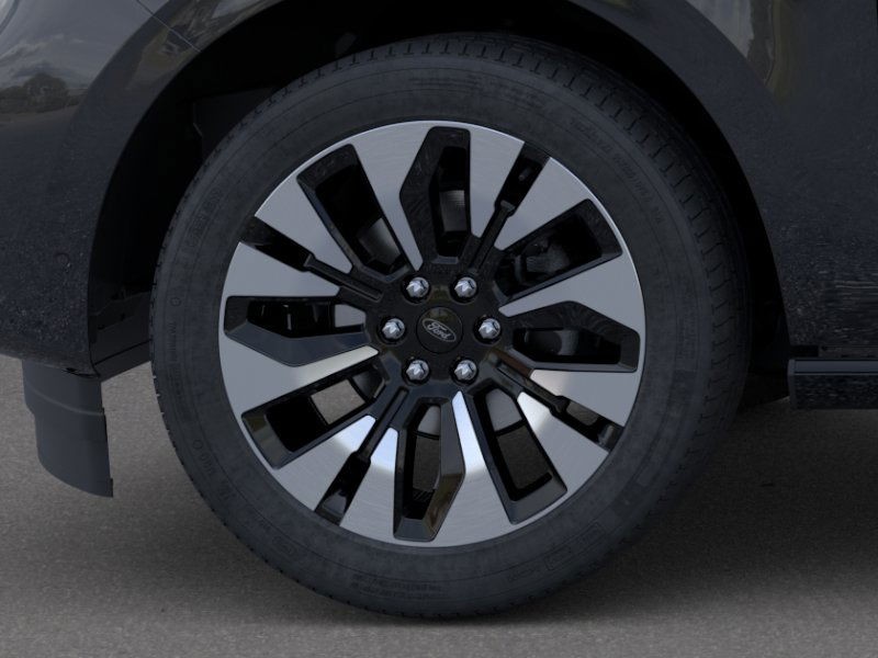 Ford Expedition Max Vehicle Full-screen Gallery Image 19