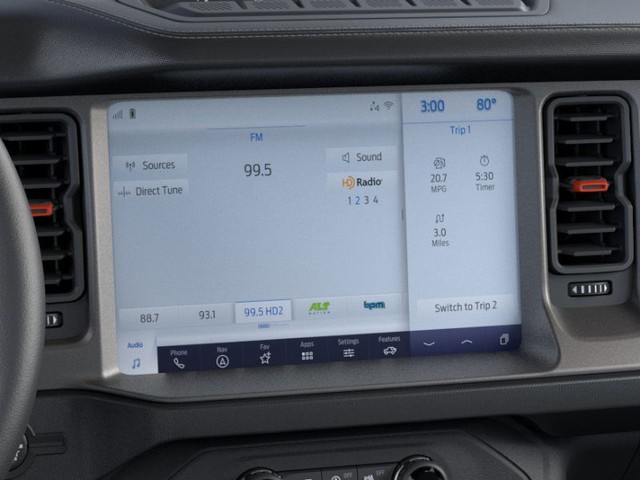 Ford Bronco Vehicle Full-screen Gallery Image 15