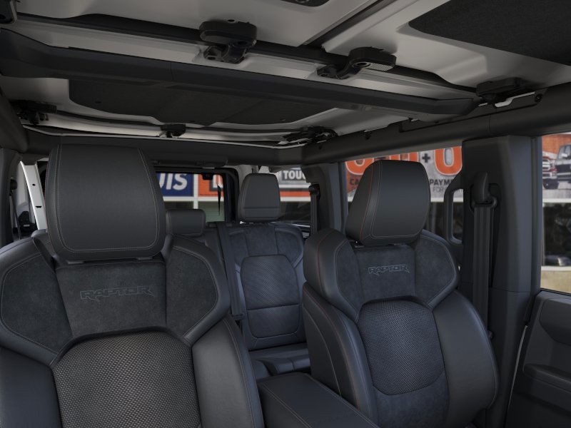 Ford Bronco Vehicle Full-screen Gallery Image 12