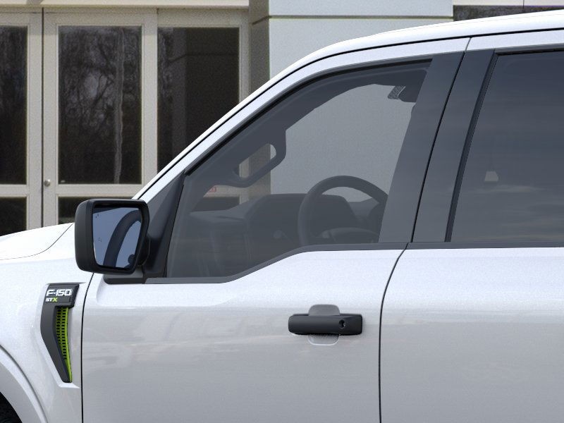 Ford F-150 Vehicle Full-screen Gallery Image 20