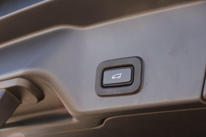 Land Rover Range Rover Evoque Vehicle Image 08