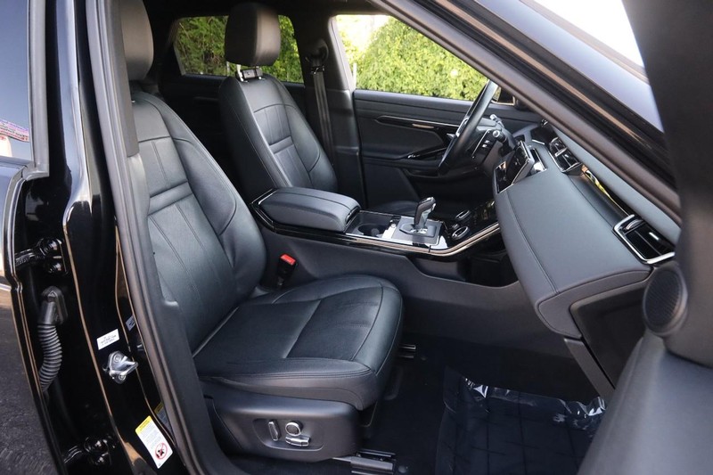 Land Rover Range Rover Evoque Vehicle Image 27