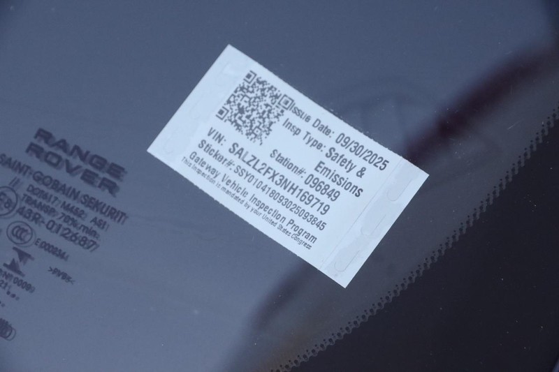 Land Rover Range Rover Evoque Vehicle Image 30