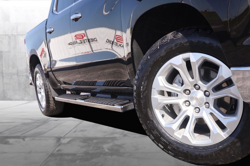 Chevrolet Silverado 1500 Vehicle Image 03