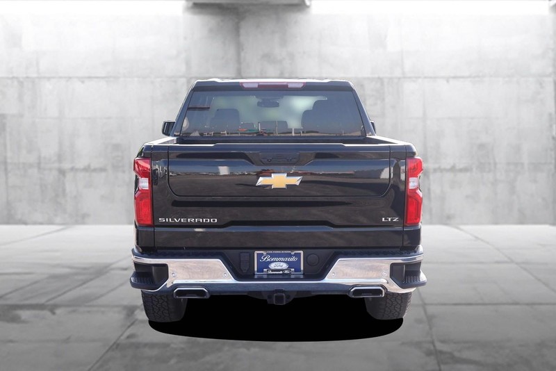 Chevrolet Silverado 1500 Vehicle Image 06