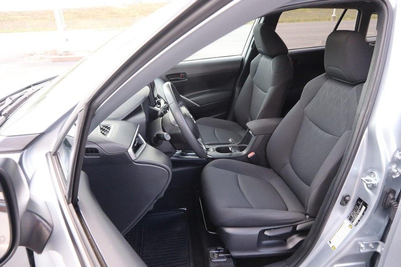 Toyota Corolla Cross Vehicle Image 08