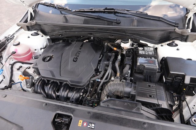 Kia Sportage Vehicle Image 31