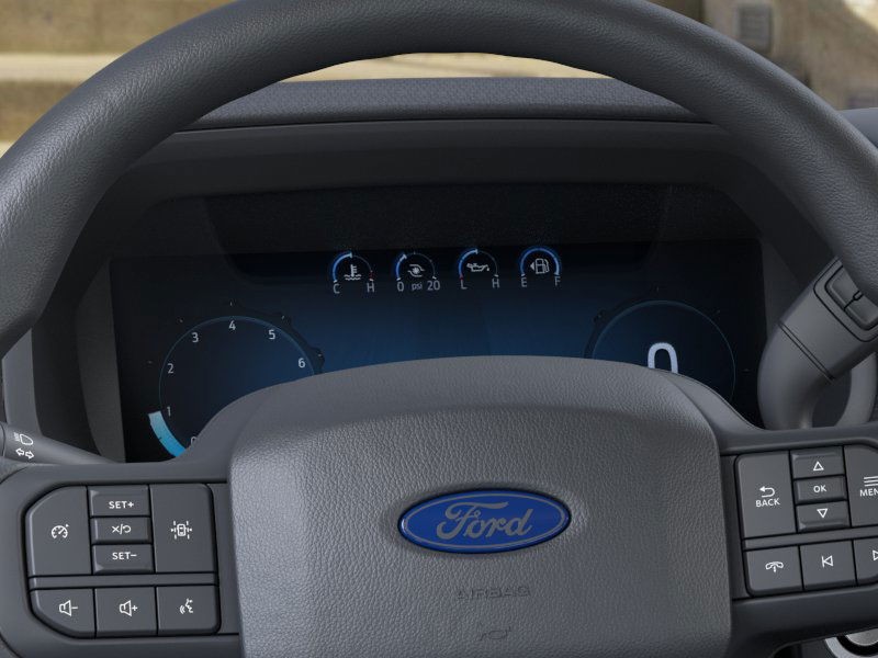 Ford F-150 Vehicle Full-screen Gallery Image 13