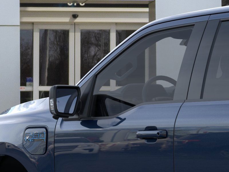 Ford F-150 Lightning Vehicle Full-screen Gallery Image 20