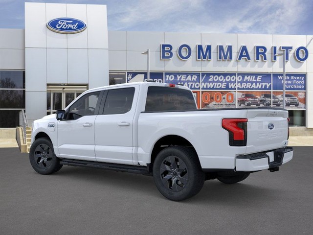 Ford F-150 Lightning Vehicle Image 04