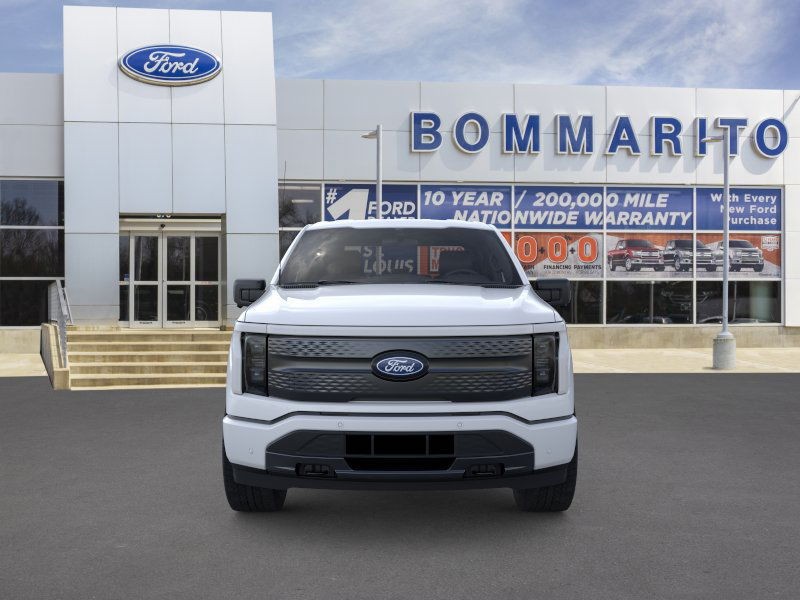 Ford F-150 Lightning Vehicle Full-screen Gallery Image 6