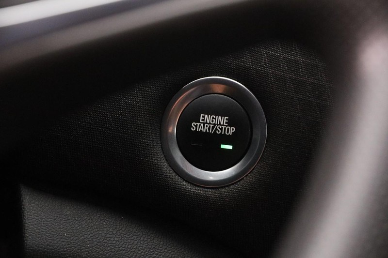 Chevrolet Malibu Vehicle Image 14