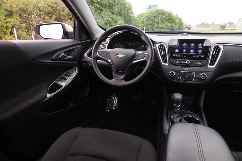 Chevrolet Malibu Vehicle Image 20