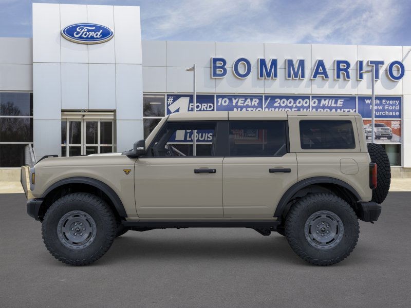 Ford Bronco Vehicle Image 03