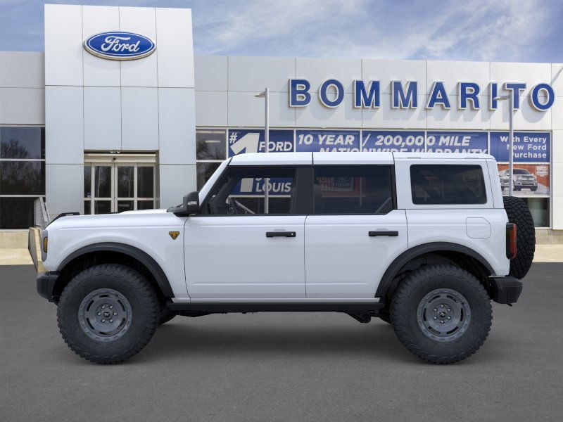 Ford Bronco Vehicle Image 03