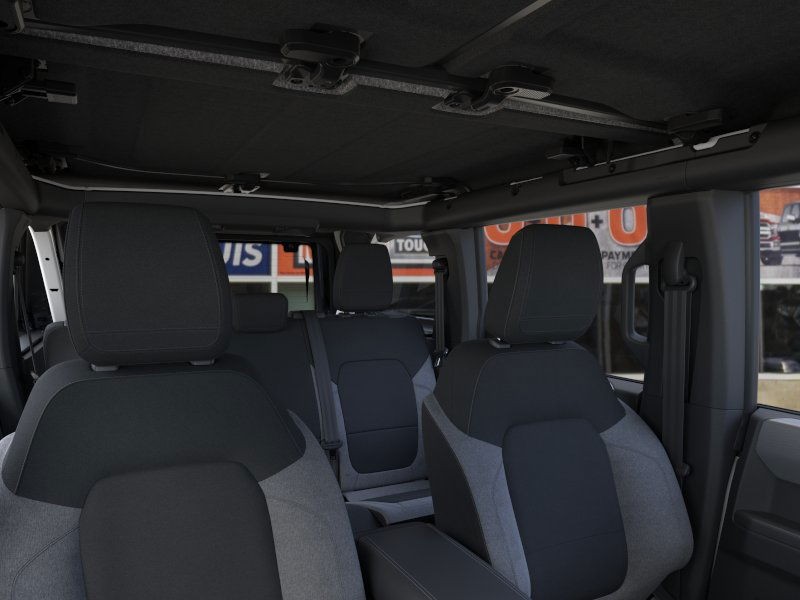 Ford Bronco Vehicle Image 12