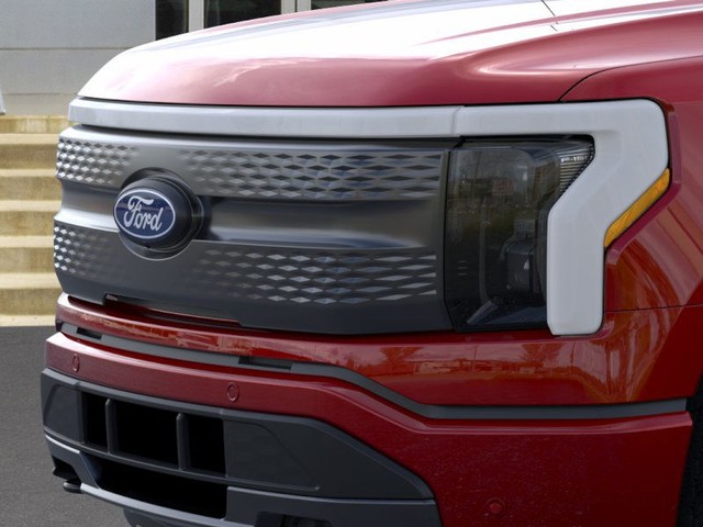 Ford F-150 Lightning Vehicle Image 17