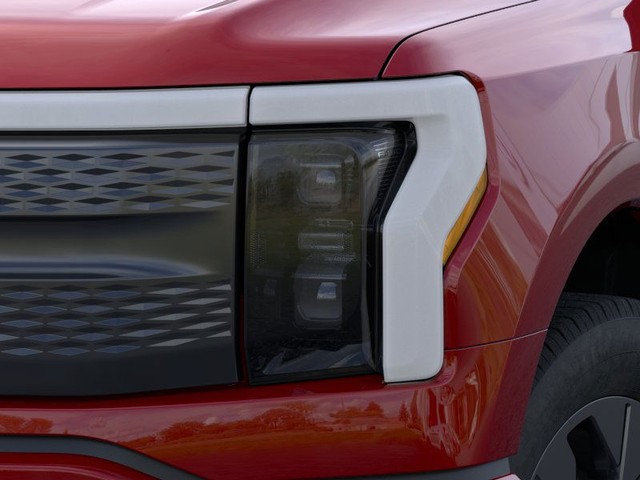 Ford F-150 Lightning Vehicle Image 18